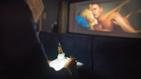 Nackte Haut stört niemanden mehr