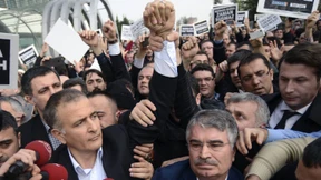 Erdogan stellt kritische Zeitung unter Kontrolle