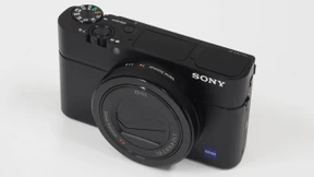 Wie ein Espresso - klein, schwarz und stark