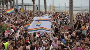 Rund 150.000 Menschen feiern bei Pride-Parade in Tel Aviv