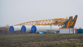 Wintersturm stoppt Bahn und Fähren 