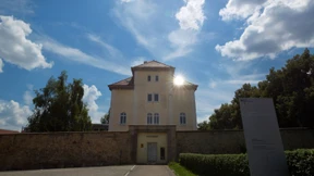 Zu spätes Recht für die Opfer des Terrors