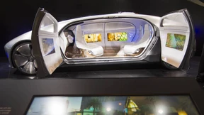 Finger weg vom Lenkrad!