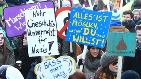 Bundesregierung verzichtet auf Extremismusklausel 