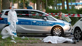 Sterbendes Opfer schrieb Hinweis in den Kies