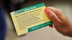 Gelbe Karte für Schwarzfahrer