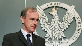 Polnischer Verteidigungsminister tritt zurück