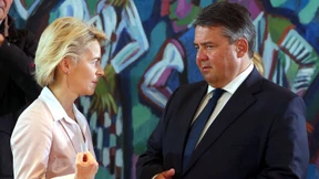 Gabriel kritisiert Leyens Rüstungspläne  