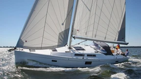 Ein Ferienhaus mit Segeln