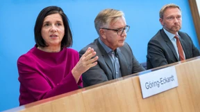 Oppositionsparteien klagen gegen Erhöhung von Parteienfinanzierung