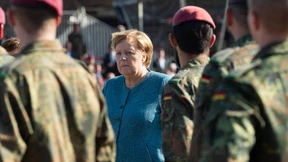 Merkel ehrt Soldaten der Kabuler Luftbrücke