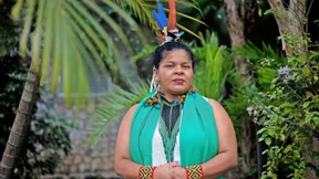 Sônia Guajajara: Brasiliens Ministerin der Urvölker
