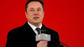 Tesla sagt Gewinn für 2019 voraus