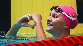 Wenn Anastasia Sorokina als Enas Sorkine schwimmt