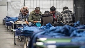 De Maizière will Leistungen für Flüchtlinge stark kürzen