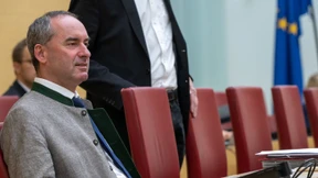 Schulze nennt Aiwanger „geistigen Brandstifter“