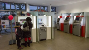 Wie Bankkunden den Strafzinsen entkommen können