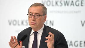 VW-Personalchef stiftet großen Teil seiner Pension
