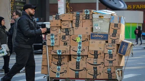 Gewinn von Amazon sinkt deutlich