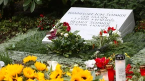 Helmut Schmidt in Hamburg beigesetzt