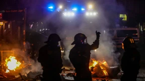 Polizei sucht bei Razzien nach G-20-Randalierern