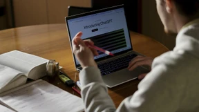 Wie man die KI gezielt für fundierte Analysen nutzt