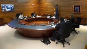 Regierung hält Alarmzustand aufrecht