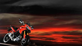 Edelmarke mit glühenden Verehrern 