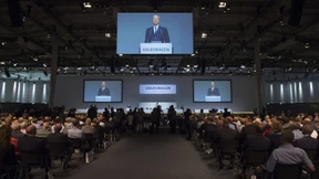 Schimpfkanonade der Kleinaktionäre