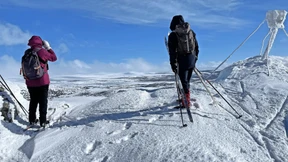 Auf schmalen Skiern in die Silberferien