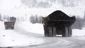 Wo der schwarze Schnee fällt