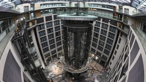 Warum ist der Berliner Aquadom geplatzt?