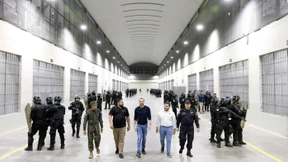 El Salvador eröffnet neue Haftanstalt für 40.000 Gefangene