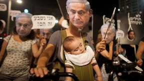 Massendemonstrationen für soziale Gerechtigkeit