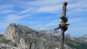 Große Kulisse,  beklemmende  Vergangenheit