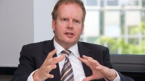 Auch Garlichs verlässt die EBS