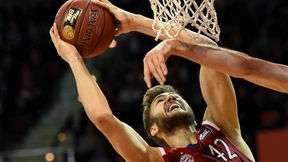 Drei Dämpfer unterm Korb