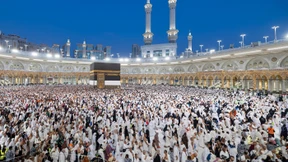 Über 1,6 Millionen bei symbolischer Teufelssteinigung