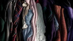 Schätze im Altkleider-Container