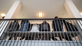 Prozess um Gruppenvergewaltigung an Kind beginnt