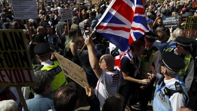 Briten protestieren gegen Johnsons Brexit-Schachzug