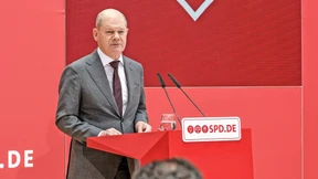 Ein vergiftetes Lob des sozialdemokratischen Kanzlers