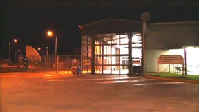 Australien will umstrittenes Flüchtlingslager wieder öffnen