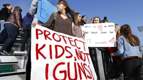 Lehrer gibt versehentlich Schuss ab