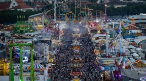 Acht Menschen leicht verletzt