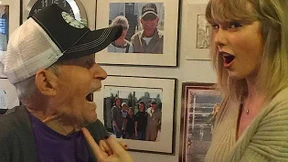 Taylor Swift überrascht 96 Jahre alten Fan 