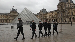 Louvre-Angreifer offenbar mit Touristenvisum eingereist