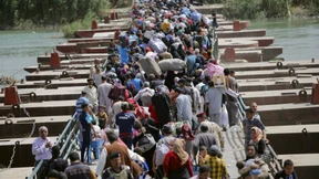 Zehntausende fliehen vor dem IS