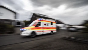 Zwei Kinder sterben bei Verkehrsunfall