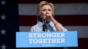 Clinton und Trump in neuer Umfrage gleichauf